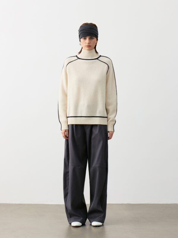 100% CASHMERE BLACK & WHITE OVERSIZED-SLEEVE SWEATER