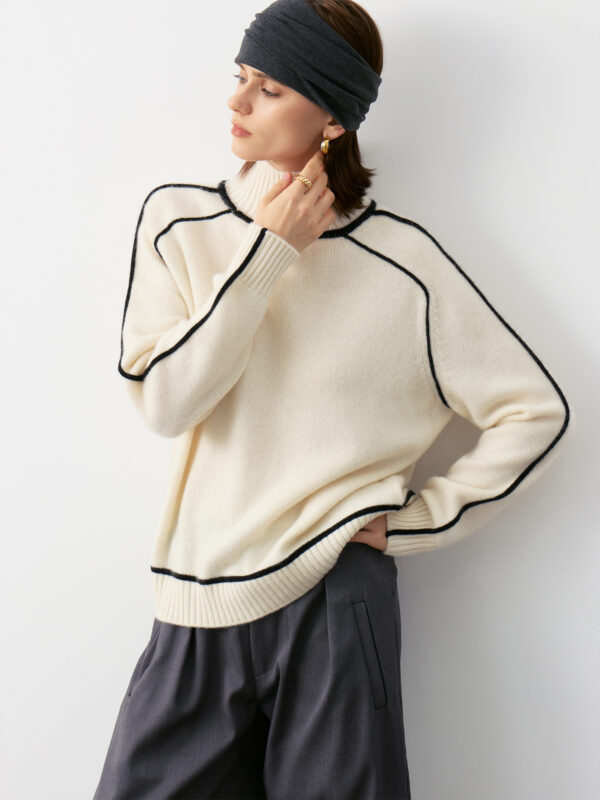 100% CASHMERE BLACK & WHITE OVERSIZED-SLEEVE SWEATER