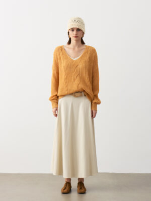 OVERSIZE 100% CASHMERE CABLE-KNIT SWEATER | VIBRANT ORANGE & CHARCOAL GREY & SOFT IVORY