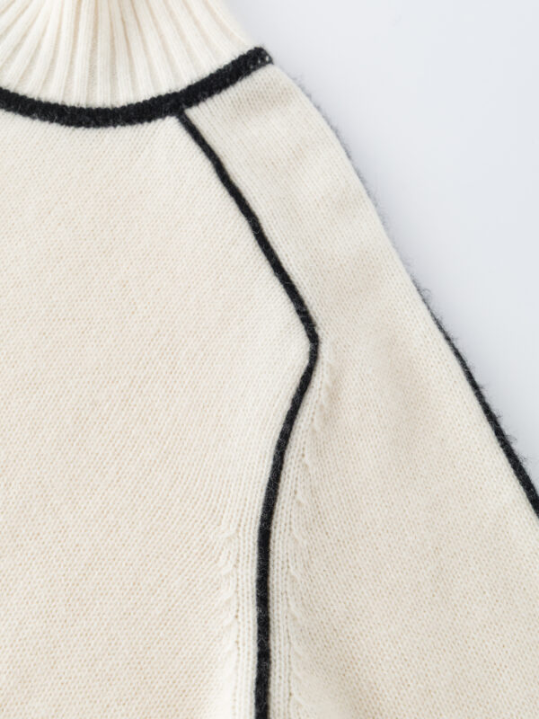100% CASHMERE BLACK & WHITE OVERSIZED-SLEEVE SWEATER