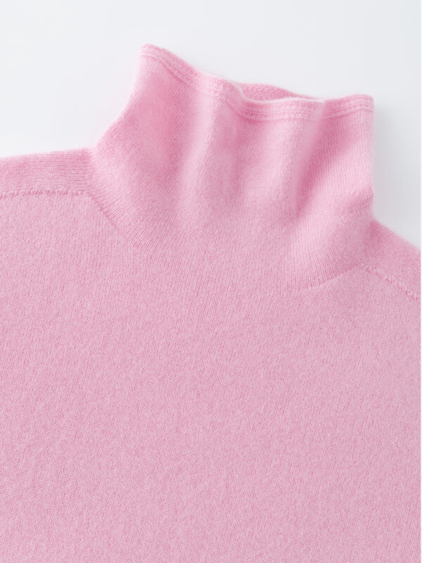 100% CASHMERE SLIM-FIT TURTLENECK SWEATER | SOFT CAMEL, CHARCOAL GREY, BLUSH PINK