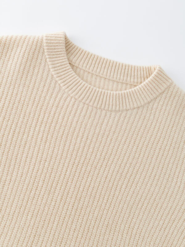 100% CASHMERE CREWNECK SWEATER | SOFT BEIGE, HIGH-LOW HEM