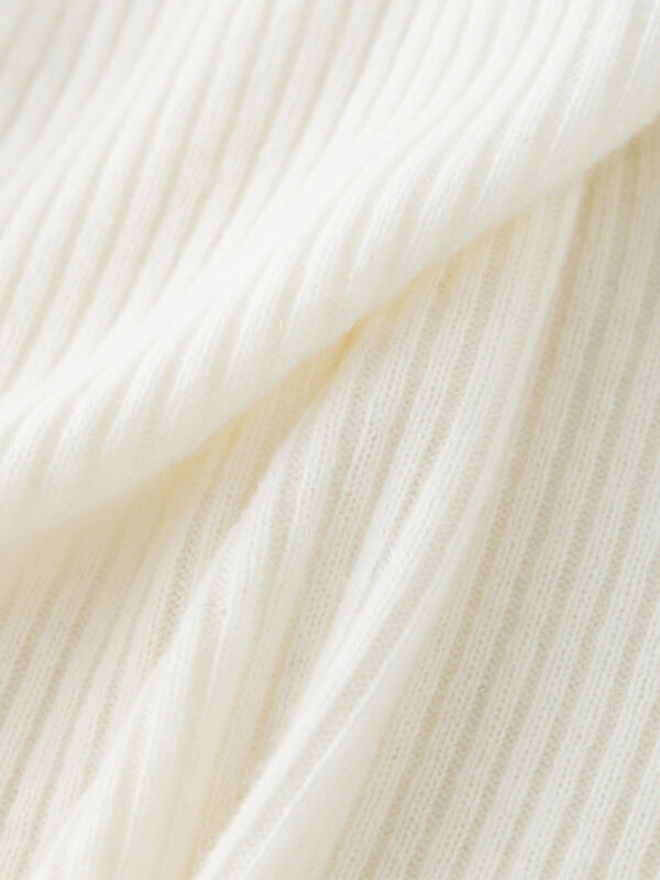 100% CASHMERE U-NECK RIBBED CAMISOLE | IVORY WHITE & TAUPE BROWN