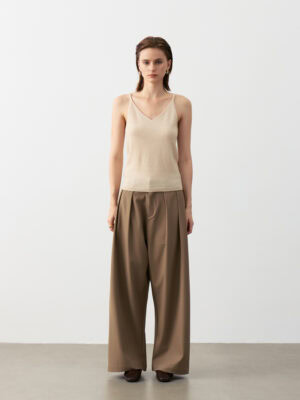 100% CASHMERE V-NECK CAMISOLE | JET BLACK & SOFT CREAM