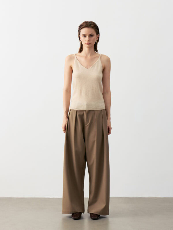 100% CASHMERE V-NECK CAMISOLE | JET BLACK & SOFT CREAM