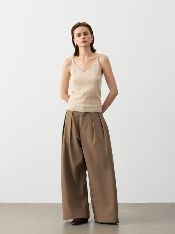 100% CASHMERE V-NECK CAMISOLE | JET BLACK & SOFT CREAM