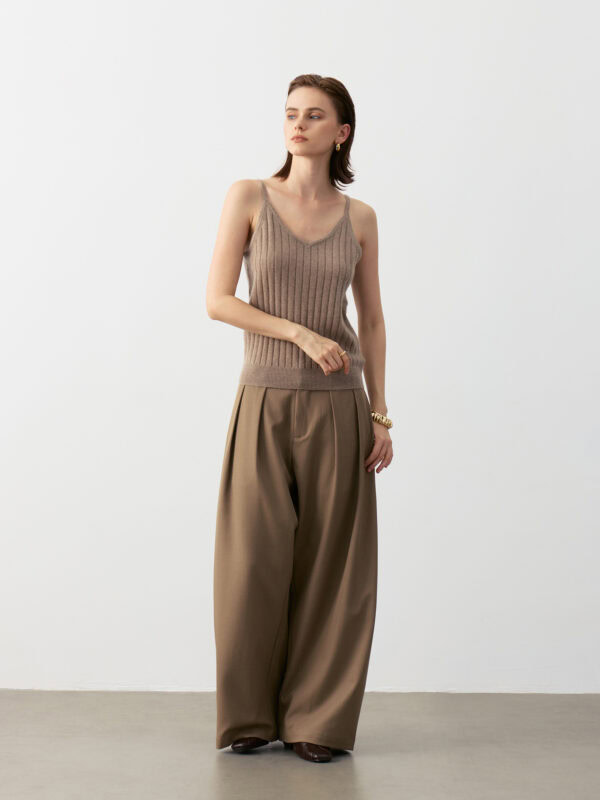 100% CASHMERE V-NECK RIBBED CAMISOLE | TAUPE BROWN & IVORY WHITE