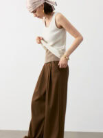 100% CASHMERE U-NECK RIBBED CAMISOLE | IVORY WHITE & TAUPE BROWN