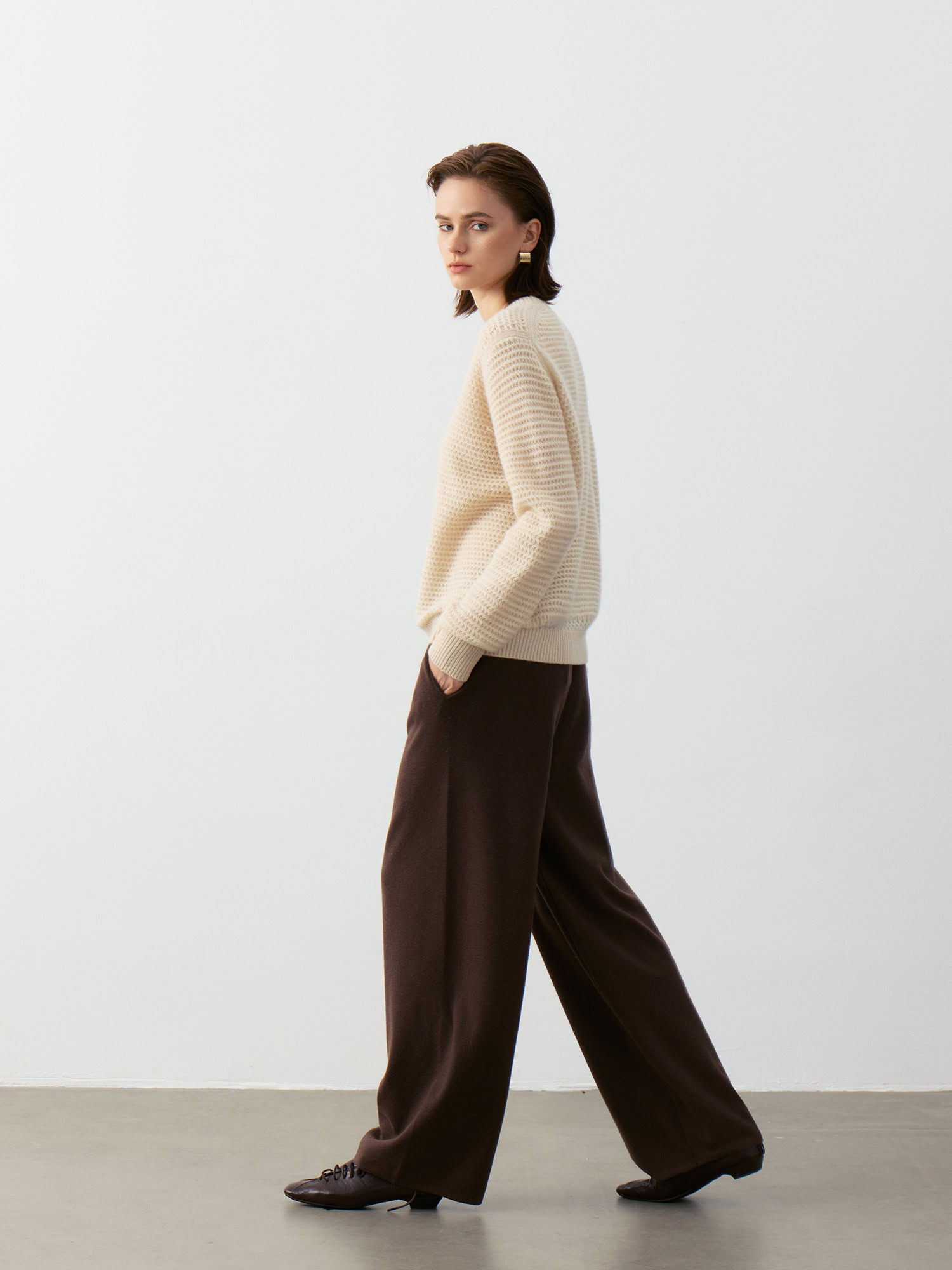 100% Cashmere Crewneck Sweater with Openwork Knit Soft Beige (Model Styling View)